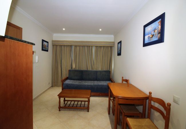 Apartamento em Albufeira - Beach Waves / Albufeira